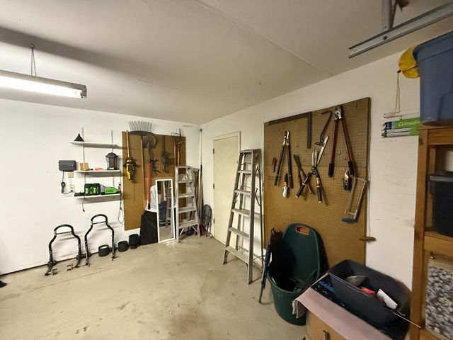 5532 W Wathen Avenue, Fresno, CA 93722