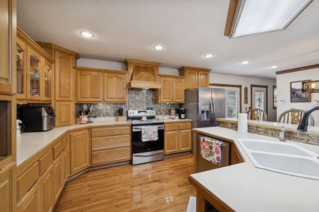 389 Trace Creek Rd, Red Boiling Springs, TN 37150