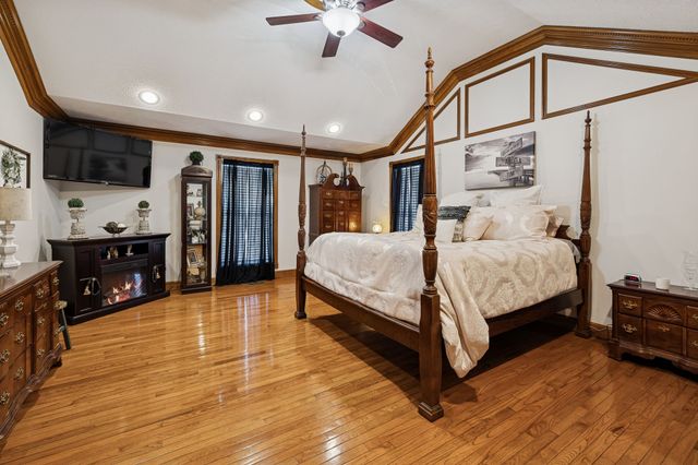 389 Trace Creek Rd, Red Boiling Springs, TN 37150