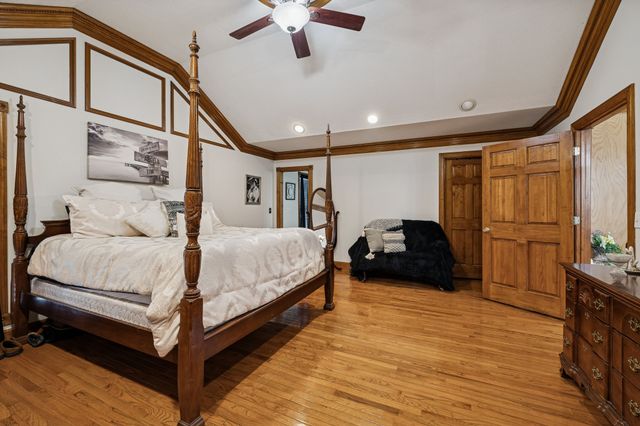 389 Trace Creek Rd, Red Boiling Springs, TN 37150