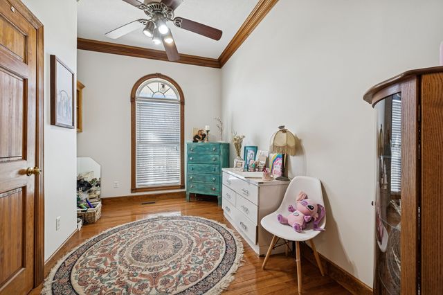 389 Trace Creek Rd, Red Boiling Springs, TN 37150