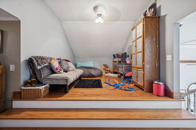 389 Trace Creek Rd, Red Boiling Springs, TN 37150