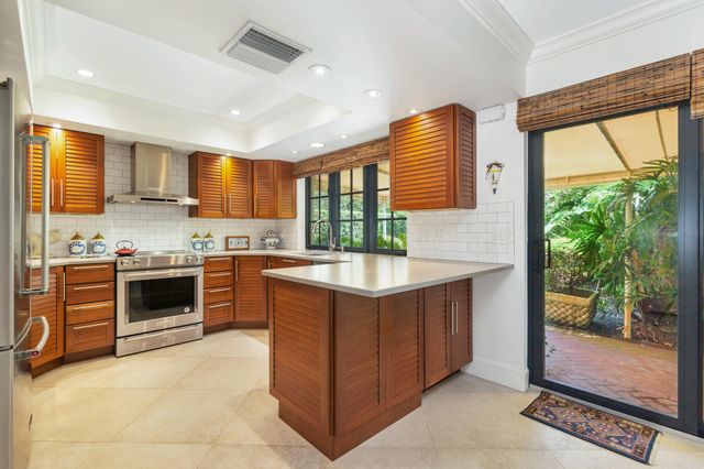 11290 Glen Oaks Court, North Palm Beach, FL 33408