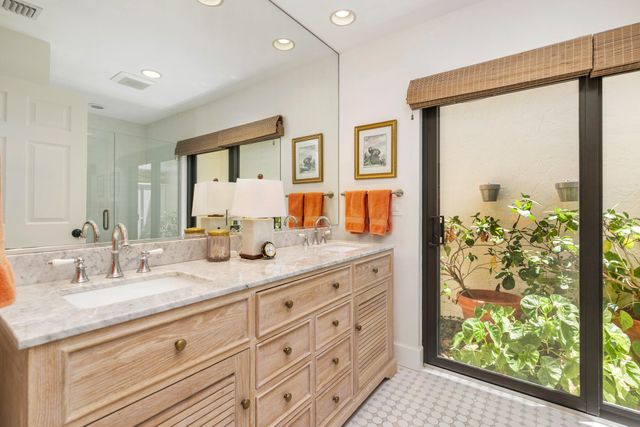 11290 Glen Oaks Court, North Palm Beach, FL 33408