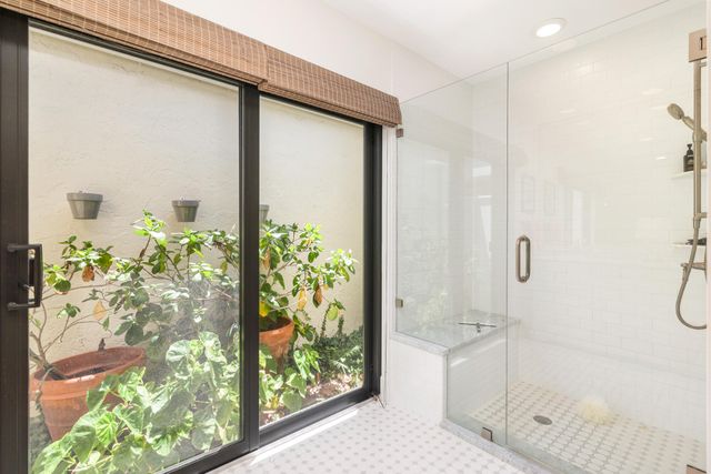 11290 Glen Oaks Court, North Palm Beach, FL 33408