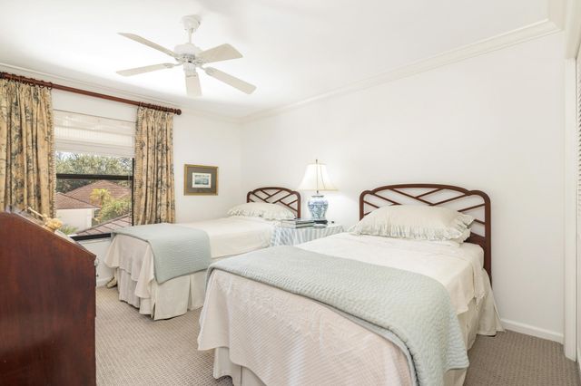 11290 Glen Oaks Court, North Palm Beach, FL 33408
