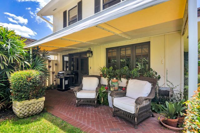 11290 Glen Oaks Court, North Palm Beach, FL 33408