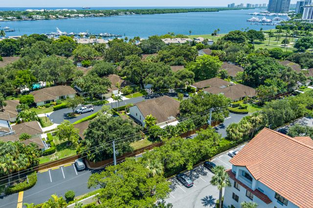 11290 Glen Oaks Court, North Palm Beach, FL 33408