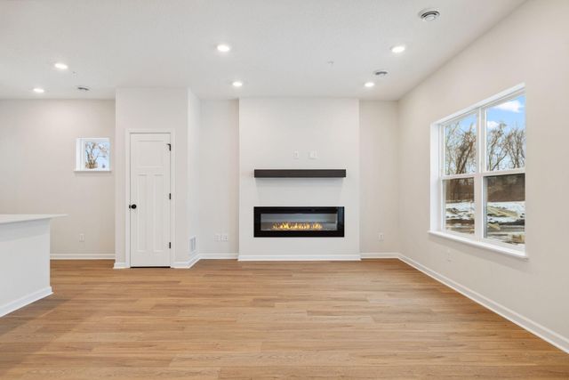 23146 Creekview Court, Rogers, MN 55374