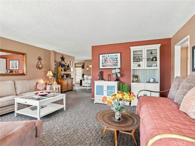 1807 W Broadway, Anaheim, CA 92804