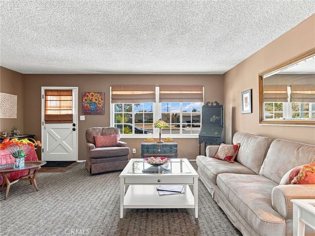 1807 W Broadway, Anaheim, CA 92804