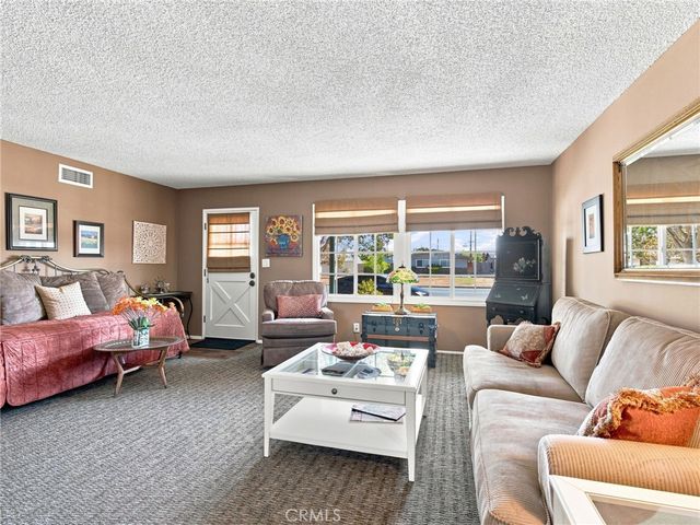 1807 W Broadway, Anaheim, CA 92804