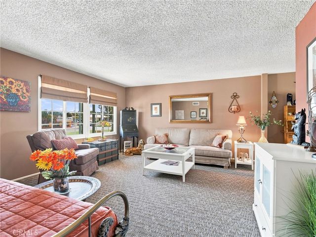1807 W Broadway, Anaheim, CA 92804