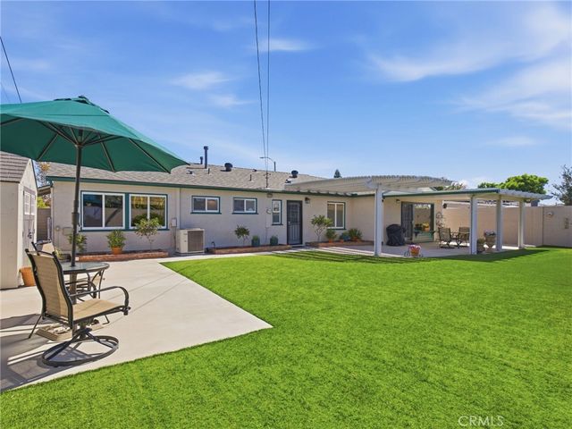 1807 W Broadway, Anaheim, CA 92804