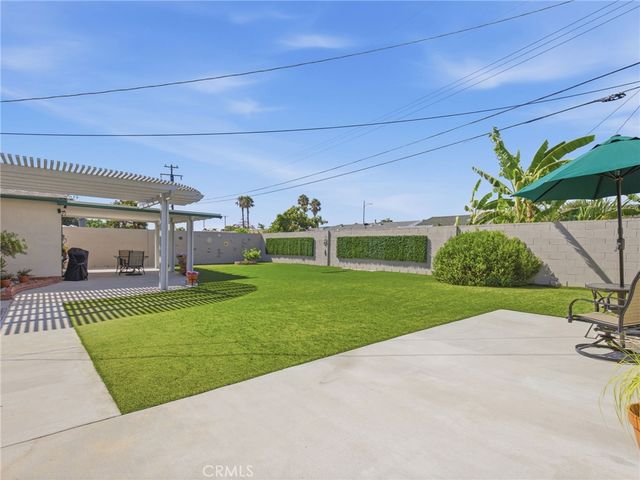 1807 W Broadway, Anaheim, CA 92804