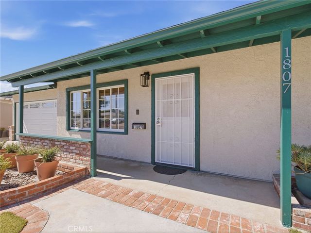 1807 W Broadway, Anaheim, CA 92804