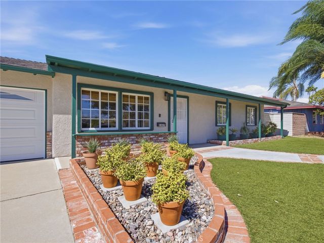 1807 W Broadway, Anaheim, CA 92804