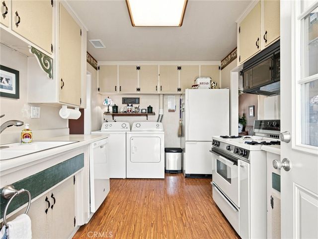 1807 W Broadway, Anaheim, CA 92804