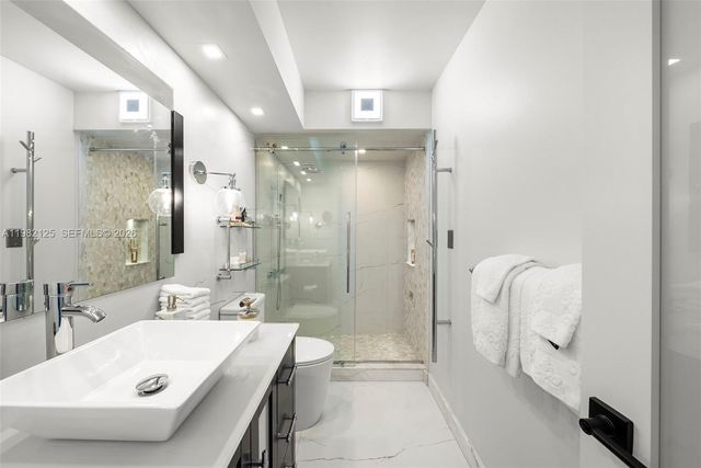 4300 N Ocean Blvd 15D, Fort Lauderdale, FL 33308