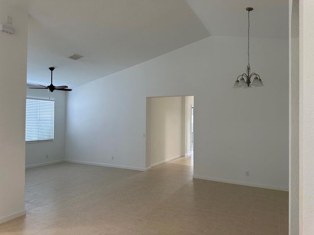 5007 SE Askew Avenue, Stuart, FL 34997