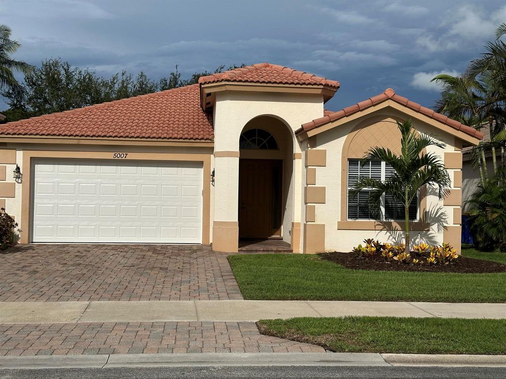 5007 SE Askew Avenue, Stuart, FL 34997