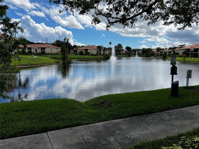 1239 SW 46th Ave 905, Pompano Beach, FL 33069
