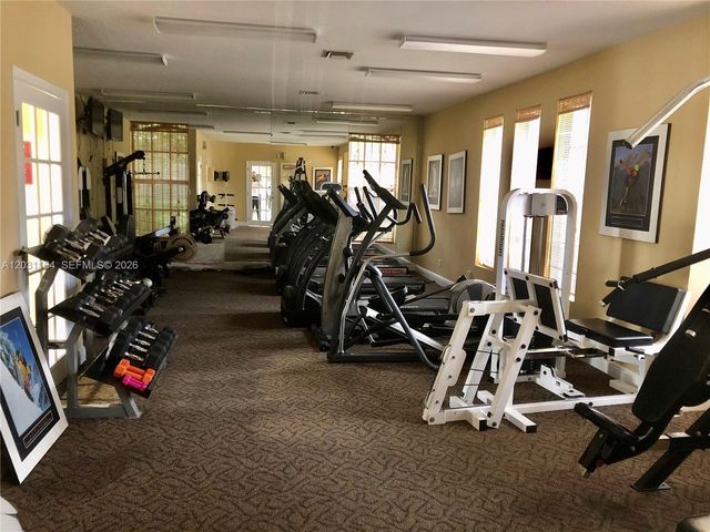 1239 SW 46th Ave 905, Pompano Beach, FL 33069