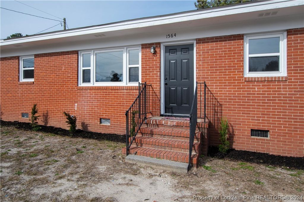 1564 Eloise Street, Fayetteville, NC 28311 — photo 2