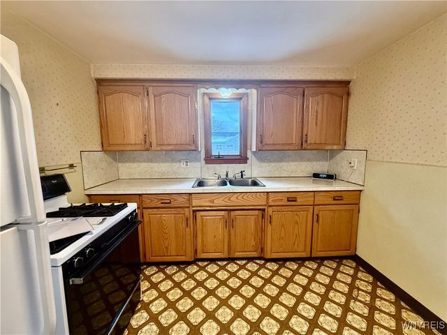 445 Reiman Street, Cheektowaga, NY 14212