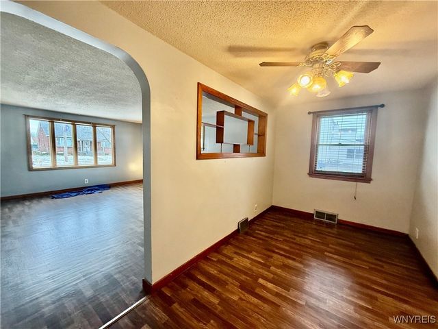 445 Reiman Street, Cheektowaga, NY 14212