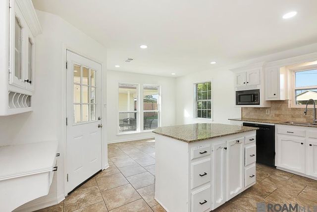 17614 Sugar Mill Ave, Baton Rouge, LA 70817