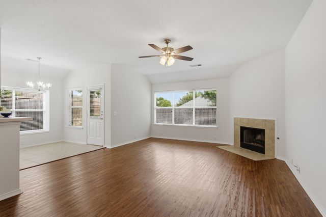 3904 San Lorenzo Drive, Denton, TX 76210