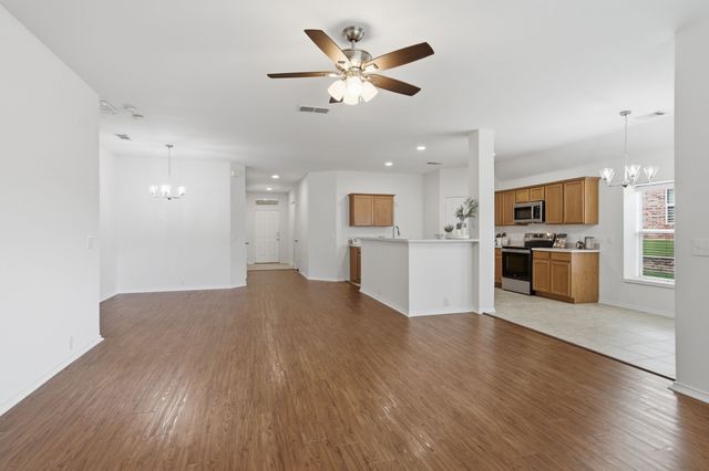 3904 San Lorenzo Drive, Denton, TX 76210