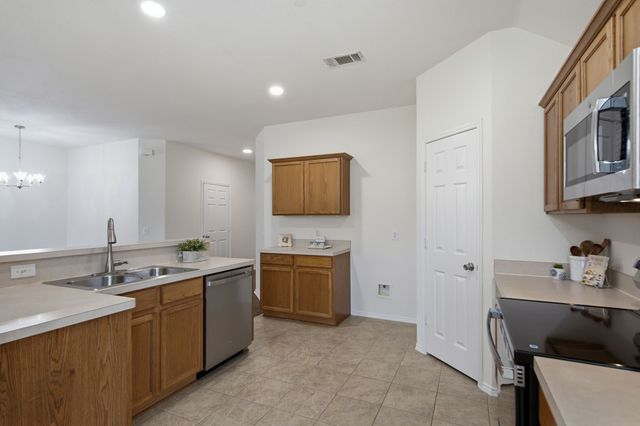 3904 San Lorenzo Drive, Denton, TX 76210