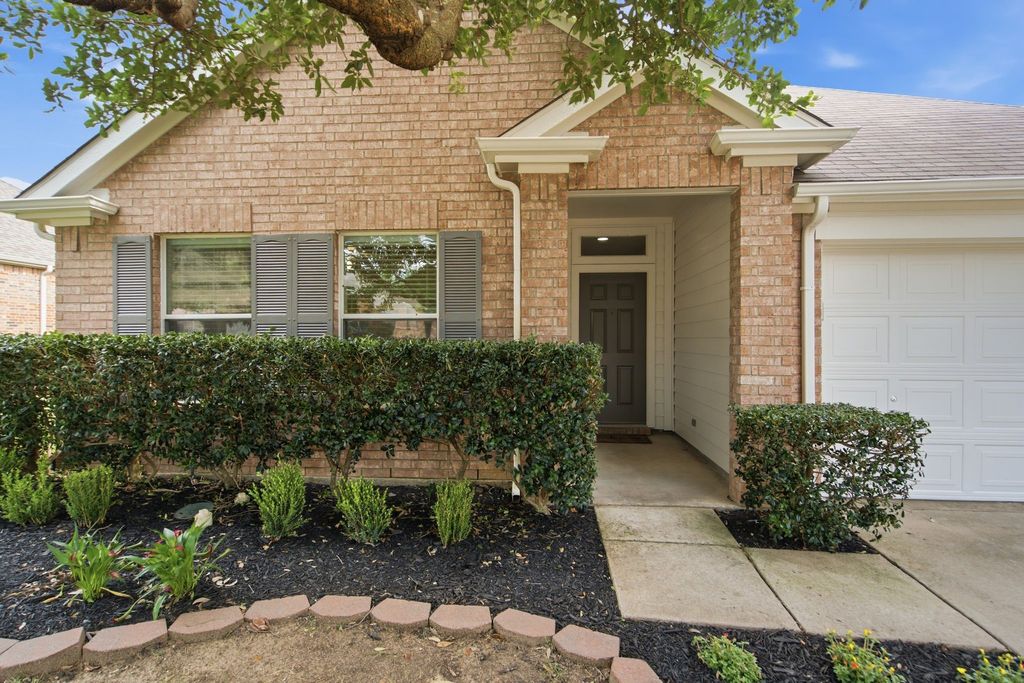 3904 San Lorenzo Drive, Denton, TX 76210