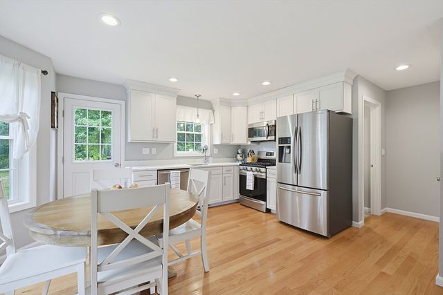 95 Riley Rd 95, Tyngsborough, MA 01879