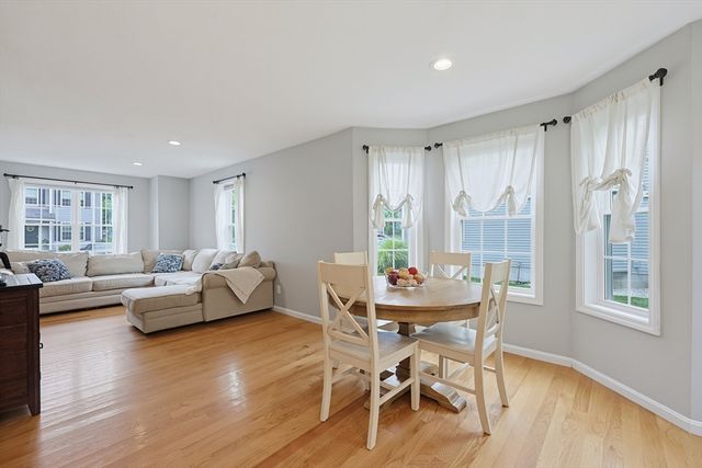 95 Riley Rd 95, Tyngsborough, MA 01879