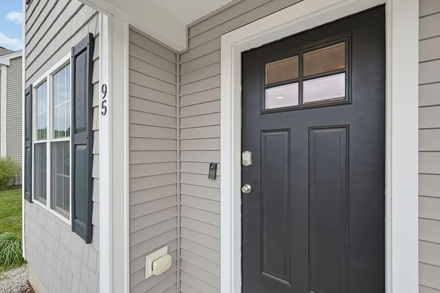 95 Riley Rd 95, Tyngsborough, MA 01879