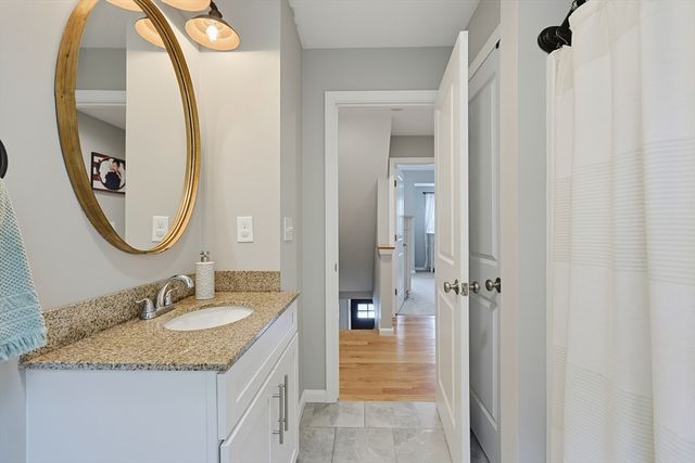 95 Riley Rd 95, Tyngsborough, MA 01879
