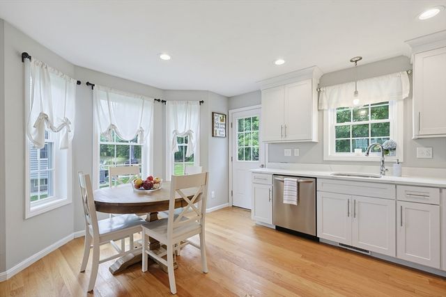95 Riley Rd 95, Tyngsborough, MA 01879
