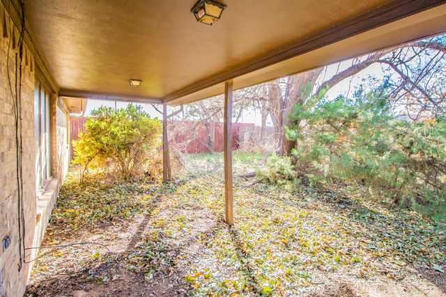 8012 Dover Avenue, Lubbock, TX 79424