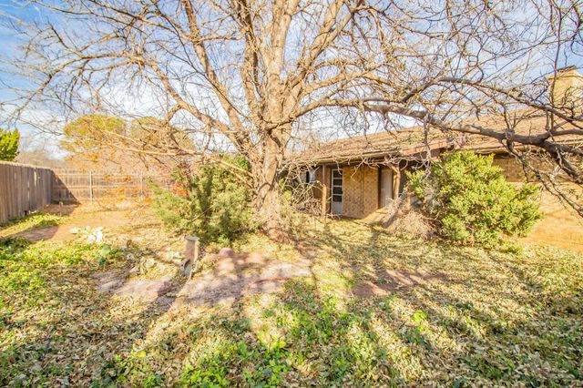 8012 Dover Avenue, Lubbock, TX 79424