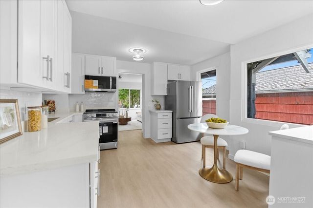 810 Veneta Avenue, Bremerton, WA 98337