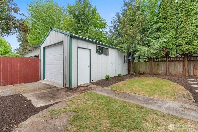 810 Veneta Avenue, Bremerton, WA 98337