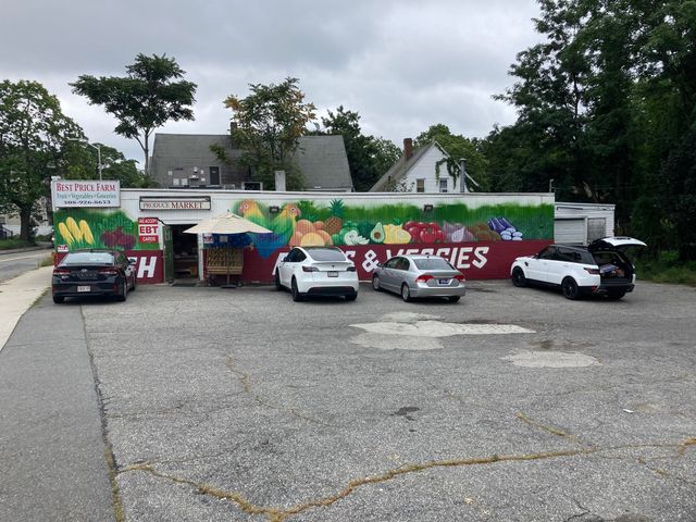 204 Cambridge St, Worcester, MA 01603