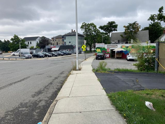 204 Cambridge St, Worcester, MA 01603