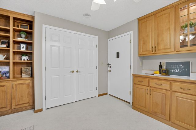 2720 Dale Street N C208, Roseville, MN 55113