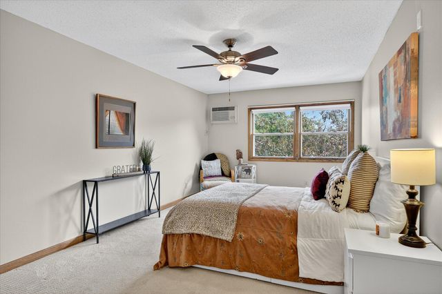 2720 Dale Street N C208, Roseville, MN 55113