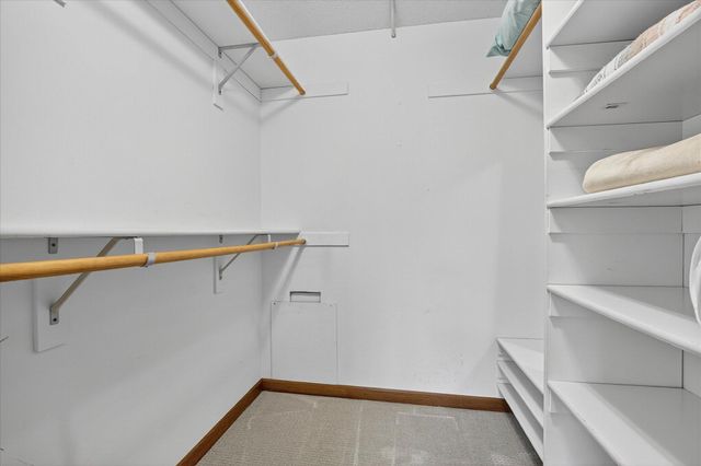 2720 Dale Street N C208, Roseville, MN 55113