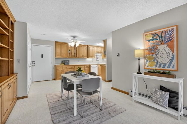 2720 Dale Street N C208, Roseville, MN 55113